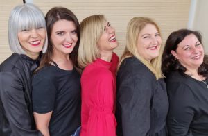 Das Haar2O kann lachen